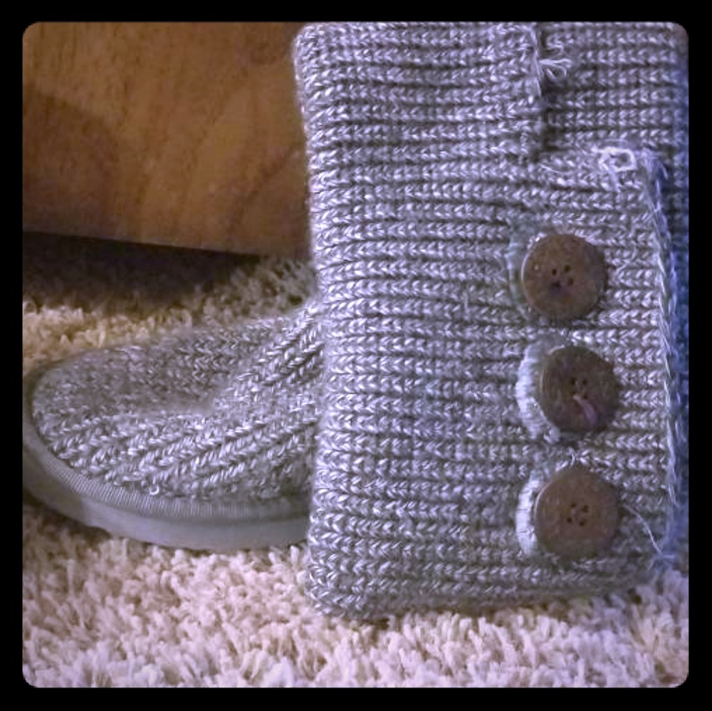 Size 8 ugg cardy boots